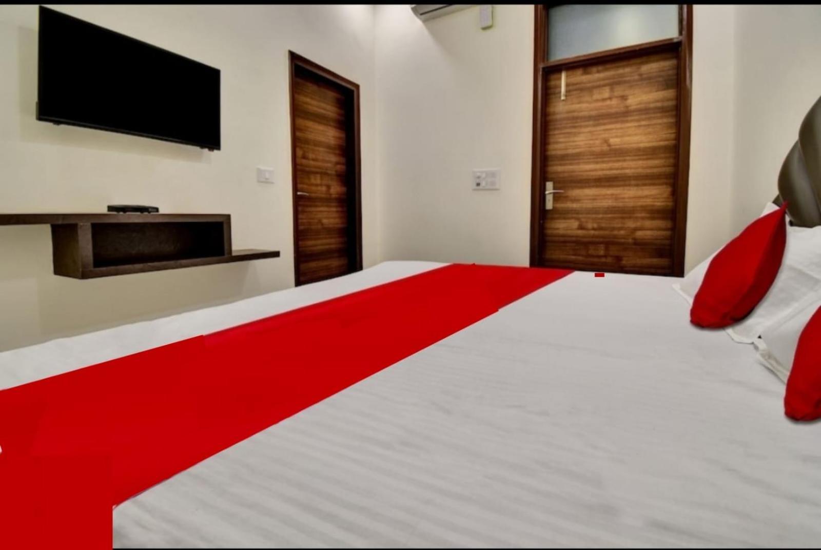 Hotel Sukoon - Ramesh Nagar New Delhi Exterior photo